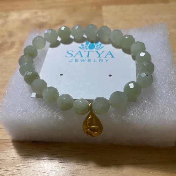 Jade bracelet - Picture 2 of 3